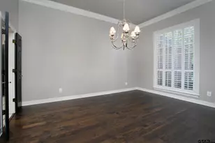 1413 Holly Creek Dr, Tyler, TX 75703 - Photo 5