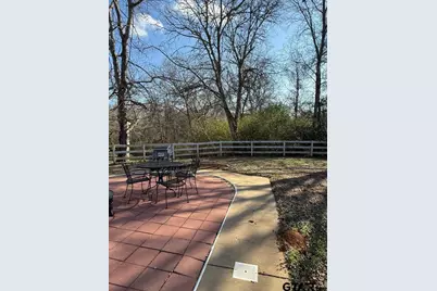 517 An County Road 147, Palestine, TX 75801 - Photo 7