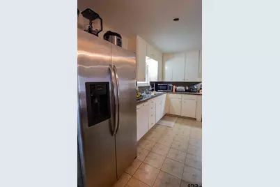 8142 Karen Dr, Tyler, TX 75703 - Photo 9