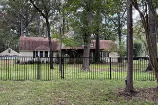 18032 N Lakeview Dr, Troup, TX 75789 - Photo 1