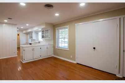 3215 Curtis Dr, Tyler, TX 75701 - Photo 5