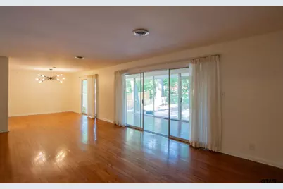 3215 Curtis Dr, Tyler, TX 75701 - Photo 3