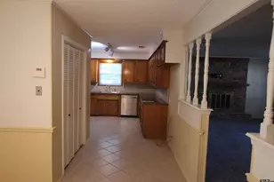 1536 Crockett Dr, Tyler, TX 75701 - Photo 9