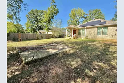 2202 Woodlawn St, Tyler, TX 75702 - Photo 23