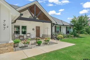 797 Oklahoma St, Van, TX 75790 - Photo 3