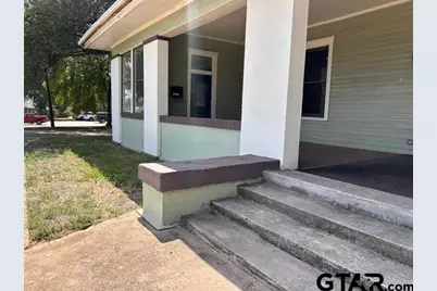 1025 N Mallard, Palestine, TX 75801 - Photo 1