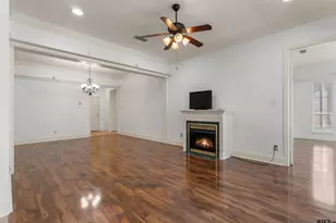 2306 Homestead Ln, Tyler, TX 75701 - Photo 7