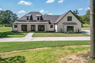 17807 Summerhill Cir, Flint, TX 75762 - Photo 1