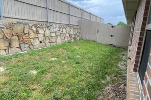3960 Cottage Dr, Tyler, TX 75701 - Photo 11