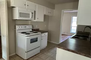 2632 Amy, Tyler, TX 75701 - Photo 3