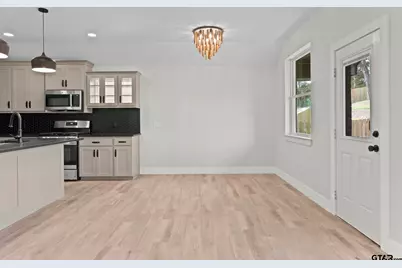 16514 Crossing Circle, Lindale, TX 75771 - Photo 11