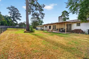 1105 E Main St, Henderson, TX 75652 - Photo 39