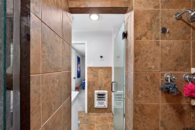 1105 E Main Street, Henderson, TX 75652 - Photo 11