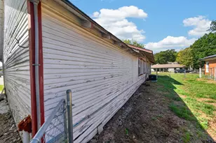 201 N Henry St, Lindale, TX 75771 - Photo 31