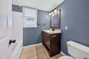 201 N Henry St, Lindale, TX 75771 - Photo 17