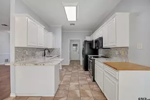 810 Hummingbird Ln, Whitehouse, TX 75791 - Photo 11