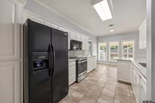 810 Hummingbird Ln, Whitehouse, TX 75791 - Photo 15
