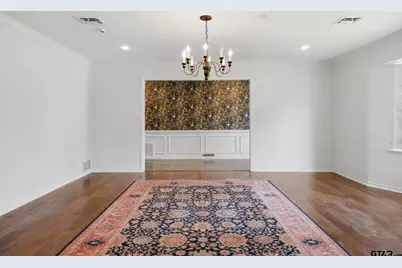 2725 Pecan Dr., Tyler, TX 75701 - Photo 5