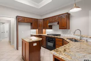 660 Bunker Dr, Tyler, TX 75703 - Photo 11