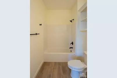 16518 Crossing Cir, Lindale, TX 75771 - Photo 27