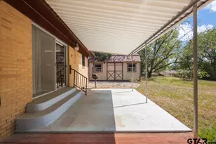 1704 W Duval St, Troup, TX 75789 - Photo 31