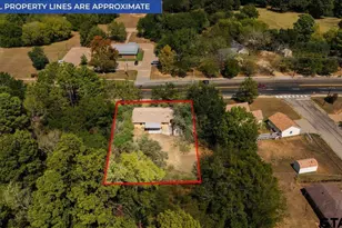 1704 W Duval St, Troup, TX 75789 - Photo 37