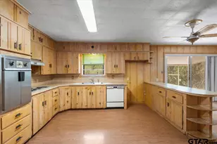 1704 W Duval St, Troup, TX 75789 - Photo 13