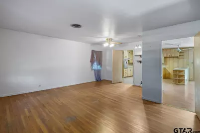 1704 W Duval Street, Troup, TX 75789 - Photo 5