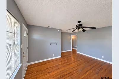 939 Magnolia, Tyler, TX 75701 - Photo 3