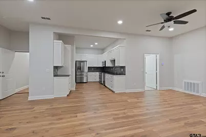 107 W Rusk, Marshall, TX 75670 - Photo 11