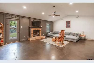 3698 Holly Ln, Flint, TX 75762 - Photo 5