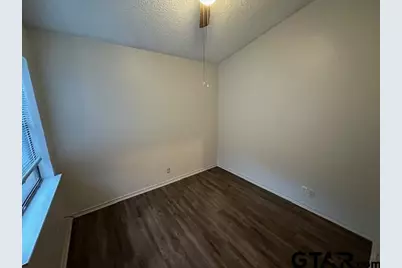 5815 Hollytree Drive, Tyler, TX 75703 - Photo 9