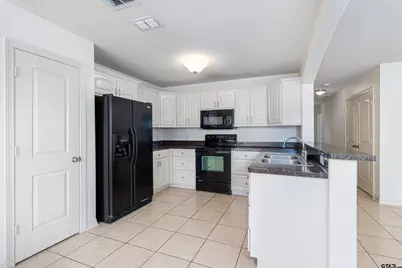 1421/1423 E Houston, Tyler, TX 75702 - Photo 17