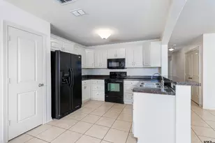 1421/1423 E Houston, Tyler, TX 75702 - Photo 17