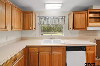 21133 Joe Paul, Chandler, TX 75758 - Photo 7