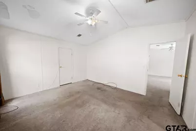 21133 Joe Paul, Chandler, TX 75758 - Photo 19