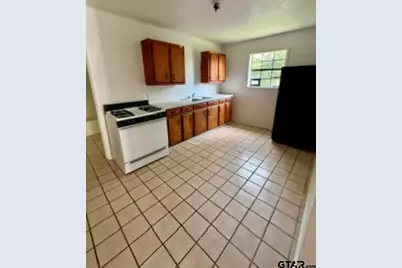 804 Travis, Jacksonville, TX 75766 - Photo 7