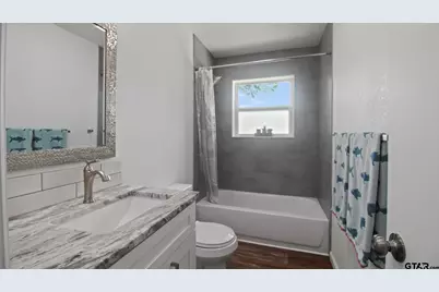 2395 E Royal Drive, Chandler, TX 75758 - Photo 17
