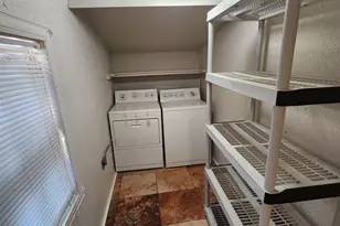 608 W 3rd Apt B, Tyler, TX 75701 - Photo 19