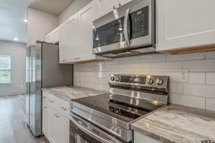 136 Belcher St, Mineola, TX 75773 - Photo 5