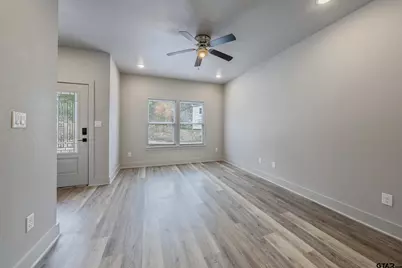136 Belcher, Mineola, TX 75773 - Photo 9