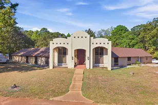 401 Adaway Ln, Henderson, TX 75652 - Photo 1
