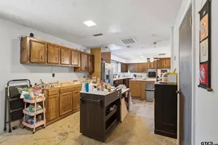 401 Adaway Ln, Henderson, TX 75652 - Photo 13