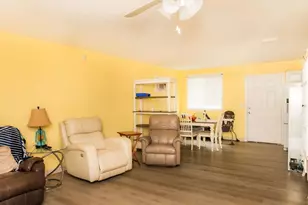 621 Martin Luther King Dr, Kilgore, TX 75662 - Photo 5