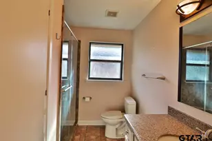 2402 Sampson Dr, Tyler, TX 75701 - Photo 31