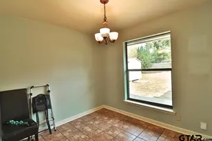 2402 Sampson Dr, Tyler, TX 75701 - Photo 17