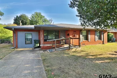 2402 Sampson Drive, Tyler, TX 75701 - Photo 3