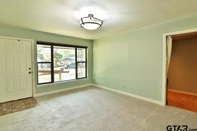 2402 Sampson Drive, Tyler, TX 75701 - Photo 13