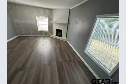 205 Mills St, Arp, TX 75750 - Photo 5