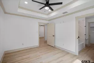 704 Spell St, Kilgore, TX 75662 - Photo 17